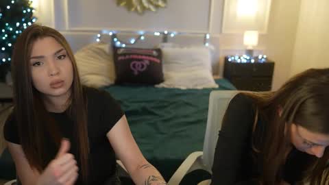 Diamonds Girls online show from 12/19/25, 12:23