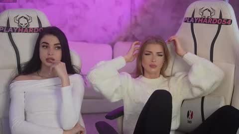 Diamonds Girls online show from 02/17/26, 08:33