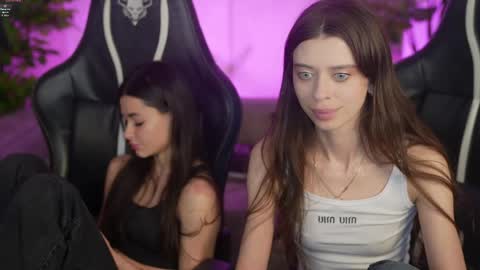 Diamonds Girls online show from 04/10/26, 07:40