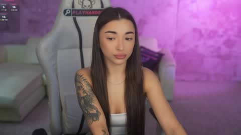 Diamonds Girls online show from 05/08/26, 07:46