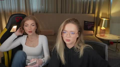 Diamonds Girls online show from 05/13/26, 07:17