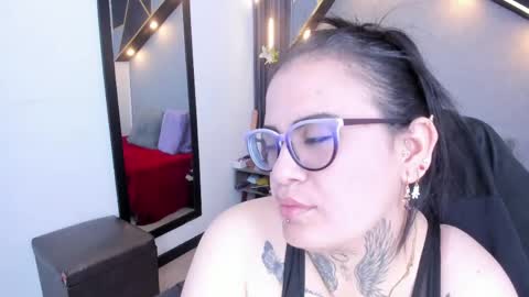 Snapshot of brigittemiller chatting on 05/25/26, 01:55 BRIGITTE online show from 05/25/26, 01:55