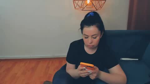 brilliantegirl_ online show from 04/14/26, 07:14