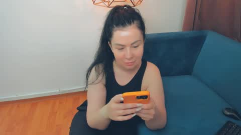 Snapshot of brilliantegirl_ chatting on 05/10/26, 07:35 brilliantegirl_ online show from 05/10/26, 07:35