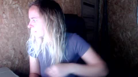 Snapshot of brilliantly chatting on 09/10/25, 01:55 brilliantly online show from 09/10/25, 01:55