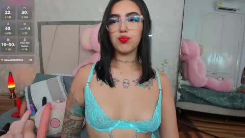 brinna_cox online show from 10/02/25, 12:34