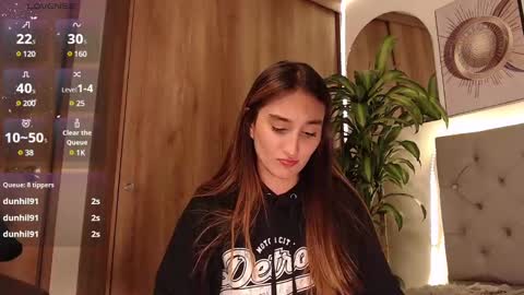  B R I N N A   online show from 02/14/25, 12:09