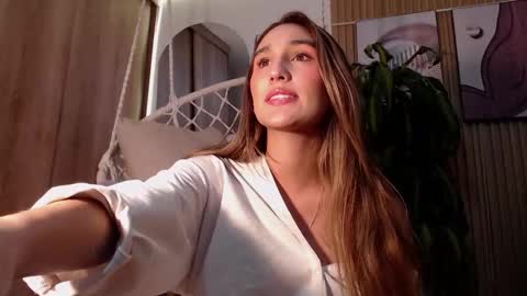  B R I N N A   online show from 10/21/25, 01:06