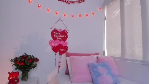 Snapshot of brisa_blue chatting on 02/11/25, 04:35 Brisa online show from 02/11/25, 04:35