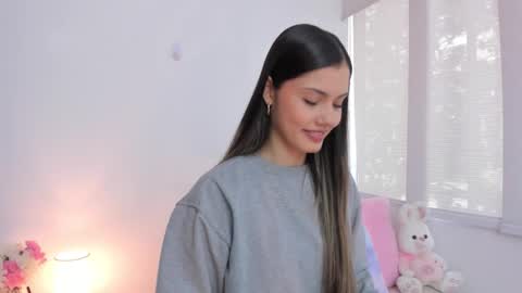 Snapshot of brisa_blue chatting on 10/21/25, 05:13 Brisa online show from 10/21/25, 05:13
