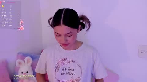 Snapshot of brisa_blue chatting on 04/30/26, 08:37 Brisa online show from 04/30/26, 08:37