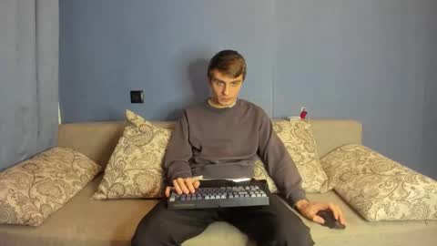 bristlebback online show from 11/24/25, 04:18