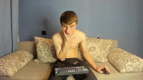 bristlebback online show from 11/26/25, 08:43