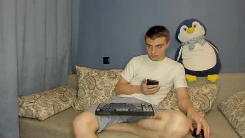 Snapshot of bristlebback chatting on 06/19/26, 02:54 bristlebback online show from 06/19/26, 02:54