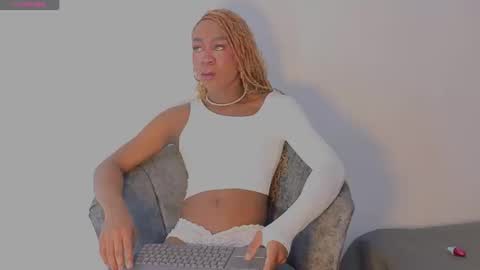 Brit Davis Room online show from 03/03/26, 02:34