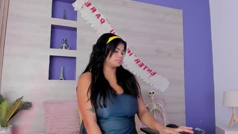 Britanny online show from 10/16/25, 01:56