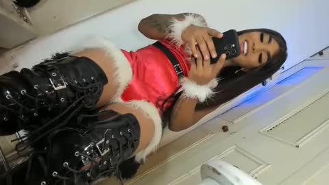 Snapshot of britannyxhorny chatting on 12/24/24, 11:33 britannyxhorny online show from 12/24/24, 11:33