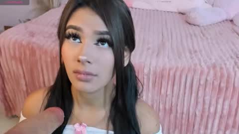 britanylin__ online show from 03/12/26, 09:15