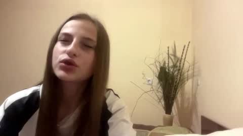 Ciri online show from 06/22/26, 10:07