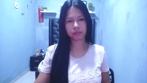 Snapshot of britanyx1 chatting on 05/22/26, 01:17 britanyx1 online show from 05/22/26, 01:17