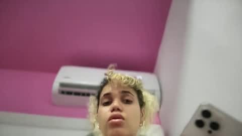 Snapshot of brithneysquirt chatting on 11/13/25, 12:09 brithneysquirt online show from 11/13/25, 12:09