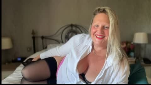 British Bella online show from 06/09/26, 02:50