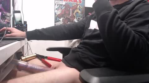 Snapshot of britishbigdick_ chatting on 10/16/25, 05:58 britishbigdick_ online show from 10/16/25, 05:58