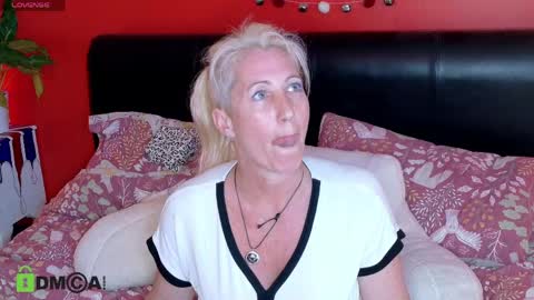 Snapshot of britishladya chatting on 04/29/26, 09:54 Lady Annabelle Montgomery online show from 04/29/26, 09:54