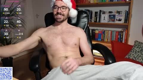 Snapshot of britishpoet chatting on 12/17/24, 01:27 Callum online show from 12/17/24, 01:27