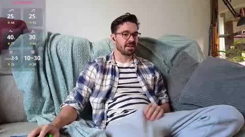 Snapshot of britishpoet chatting on 09/26/25, 11:14 Callum online show from 09/26/25, 11:14