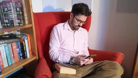 British Poet online show from 12/04/25, 11:30