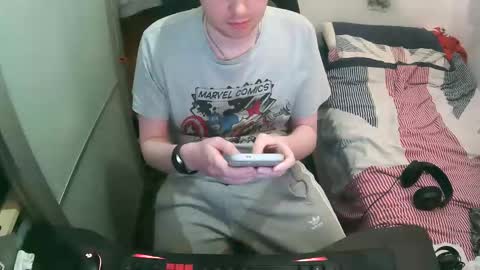 Snapshot of britishtom93 chatting on 03/27/26, 12:27 British Tom online show from 03/27/26, 12:27