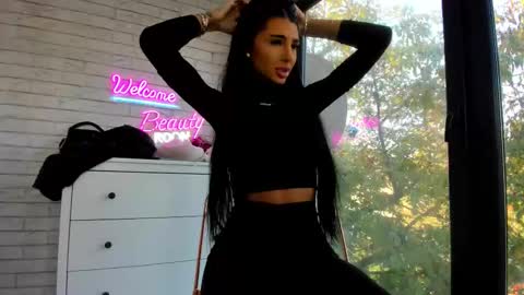 britney_charm online show from 10/22/25, 06:46