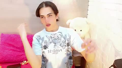 Snapshot of britney_ortega chatting on 10/04/25, 08:18 britney_ortega online show from 10/04/25, 08:18