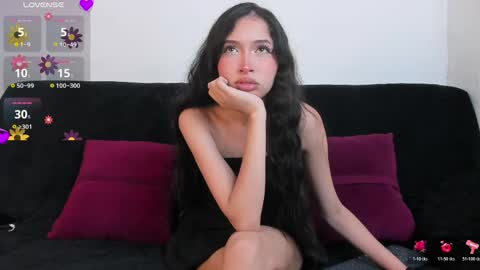 Snapshot of britney_rose13 chatting on 05/31/26, 05:04 britney rose online show from 05/31/26, 05:04