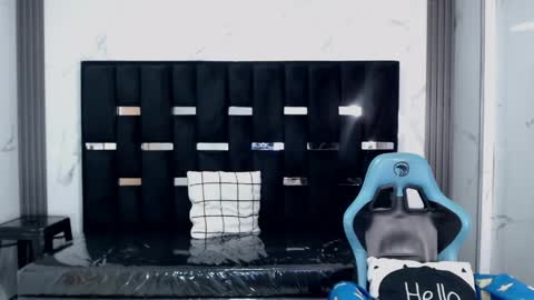 Britney  online show from 04/17/26, 02:47