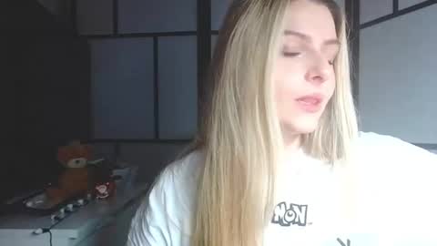 Snapshot of britneyglow chatting on 12/09/24, 09:48 BritneyGlow online show from 12/09/24, 09:48