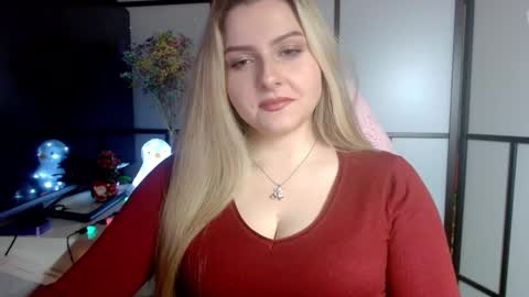 Snapshot of britneyglow chatting on 12/26/24, 04:25 BritneyGlow online show from 12/26/24, 04:25