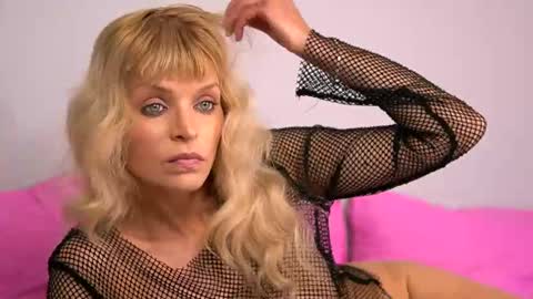 britneyhudson online show from 11/19/25, 10:04