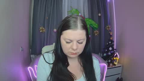 britneyraine online show from 12/19/25, 11:50