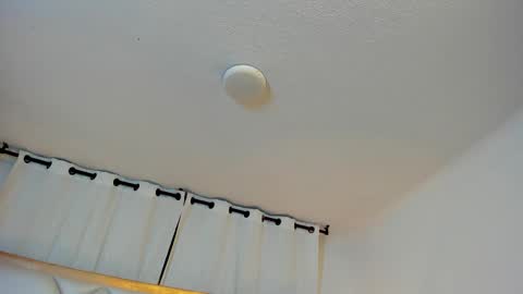 Brittany  online show from 11/21/25, 07:34