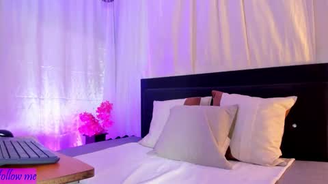   online show from 02/11/26, 04:17