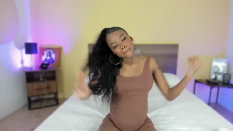 Btittany online show from 02/08/25, 08:42