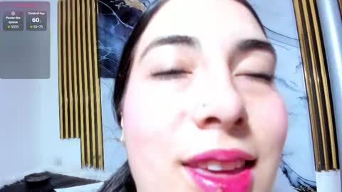 brittanyy20 online show from 04/18/26, 09:02