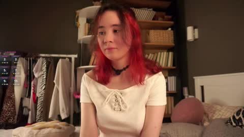 Lina online show from 11/06/25, 11:22