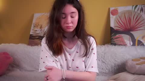 Lina online show from 05/19/26, 02:01