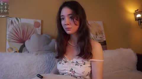 Snapshot of britthe chatting on 06/16/26, 03:14 Lina online show from 06/16/26, 03:14