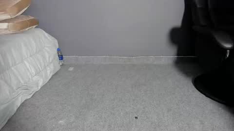 Snapshot of brockhurn_ chatting on 04/30/26, 01:12 brockhurn_ online show from 04/30/26, 01:12