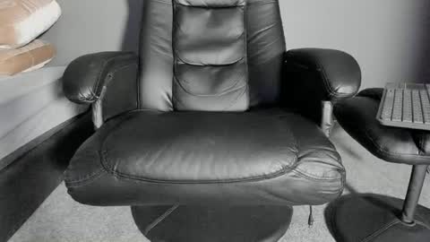 Snapshot of brockhurn_ chatting on 05/13/26, 01:58 brockhurn_ online show from 05/13/26, 01:58