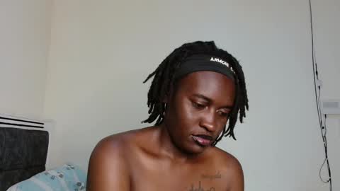 broken_haloo online show from 03/03/26, 06:58